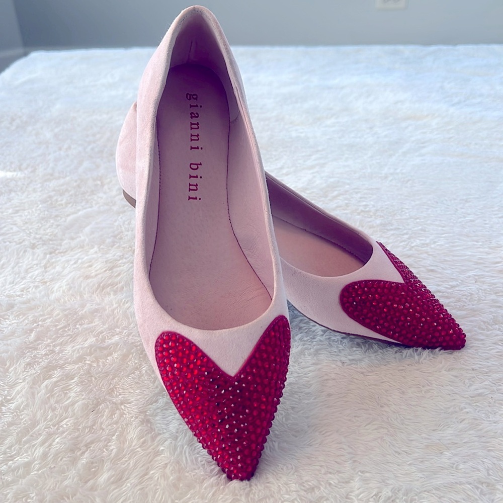 Gianni Bini Sz 8 Pink Leather Be Still My Heart Insta Famous Scalloped Red Heart